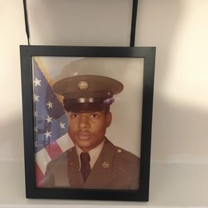 Meet your Posher, Gregory